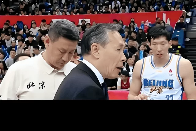 同样是2：1无缘总决赛深圳却昂首退场，北京为何成为口诛笔伐对象_北汽_球员_广厦